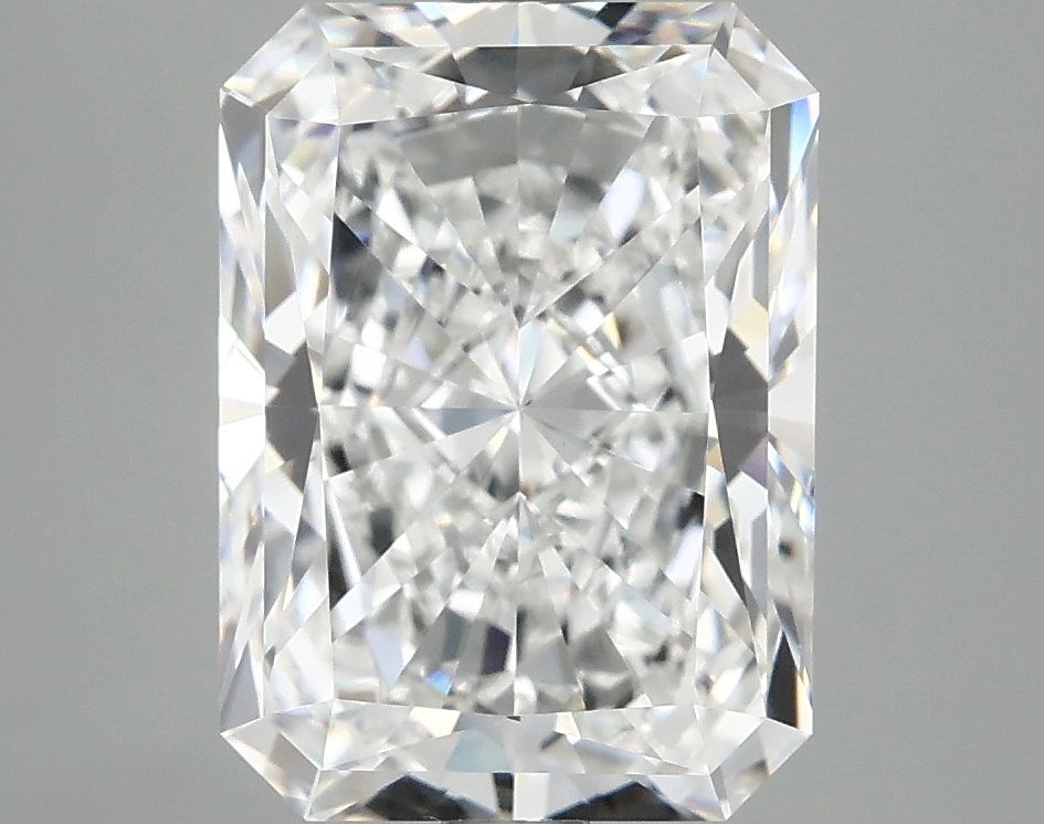 4.38 ct. radiant Lab Grown Diamond front image