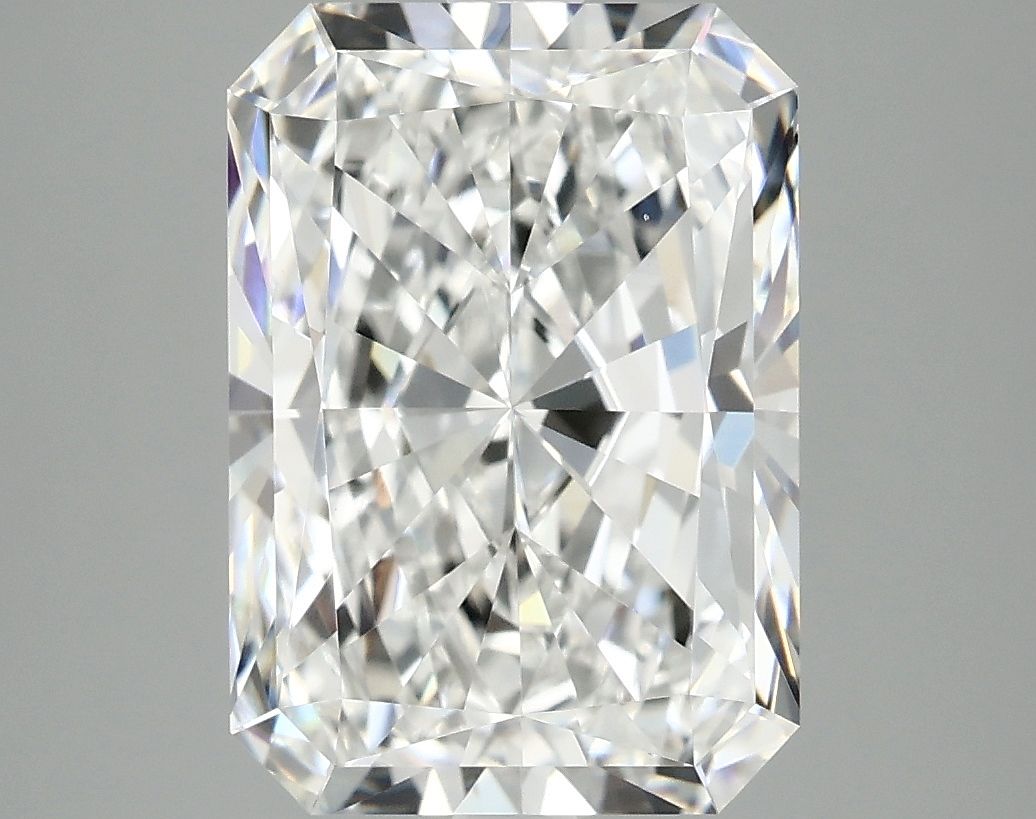 4.94 ct. radiant Lab Grown Diamond front image