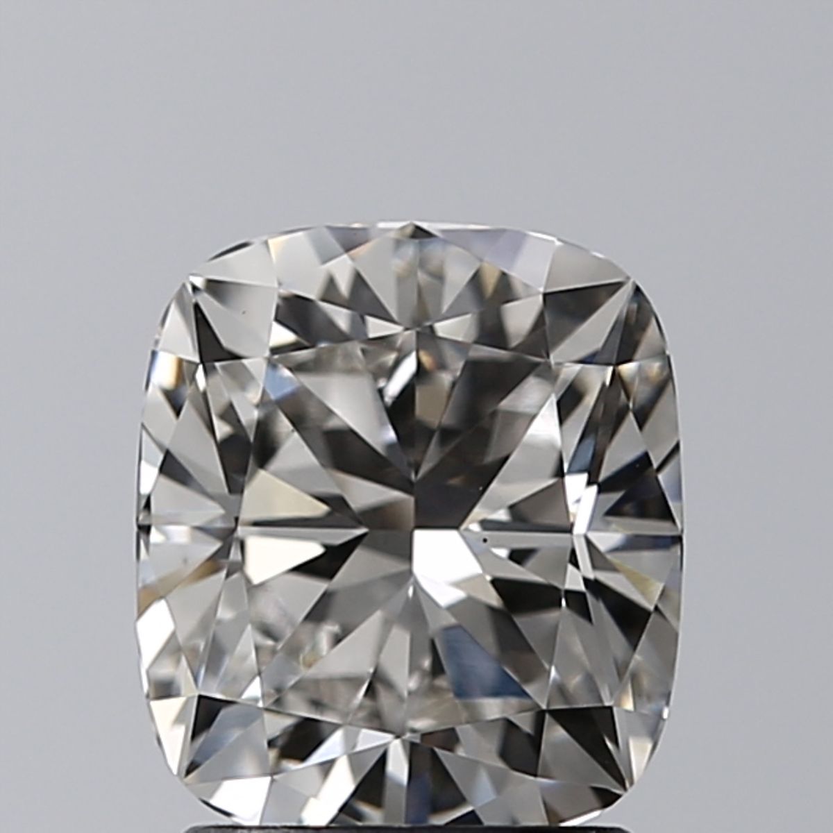1.76 ct lab-grown Cushion brilliant Diamond