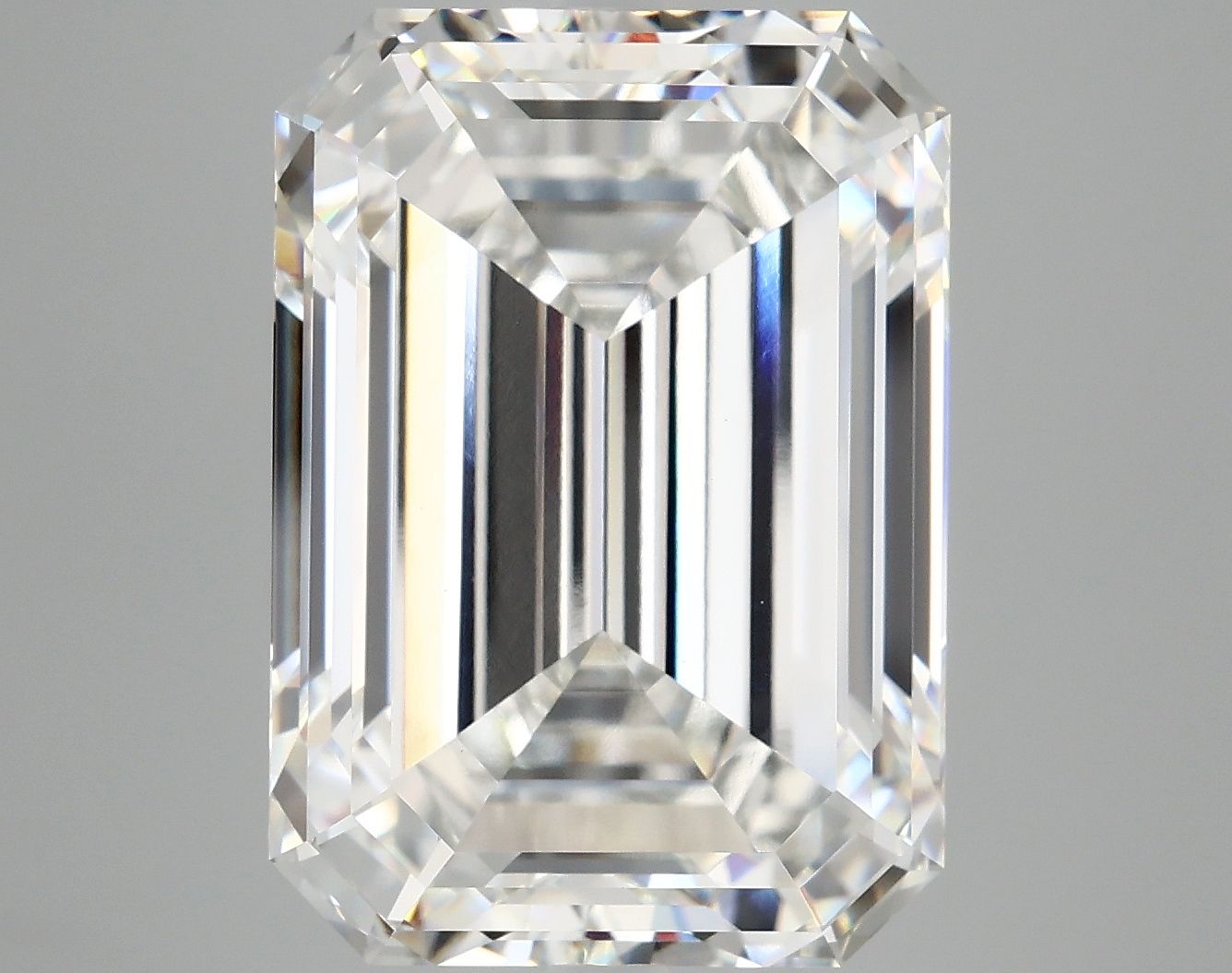 11.99 ct. emerald Lab Grown Diamond front image