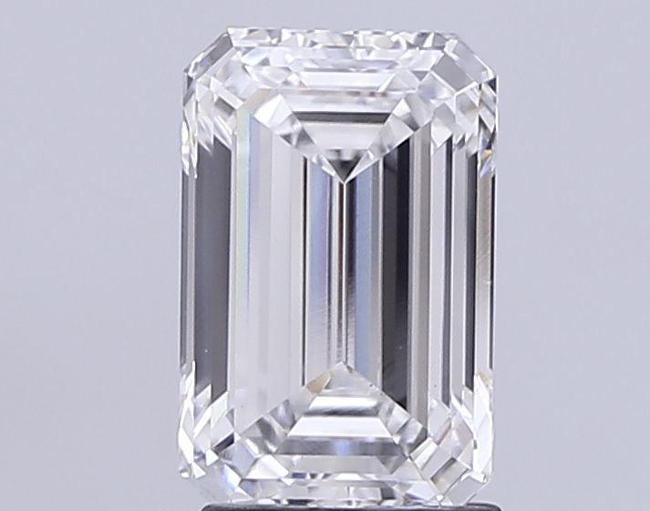 2.57 ct. emerald Lab Grown Diamond front image