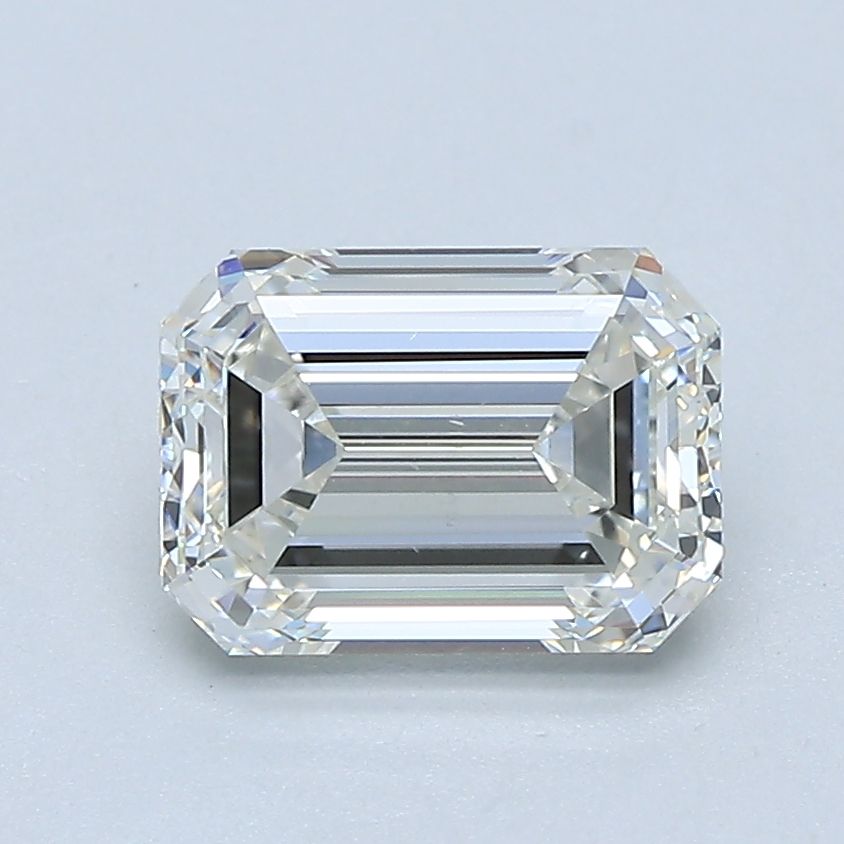 1.70 ct Emerald diamond
