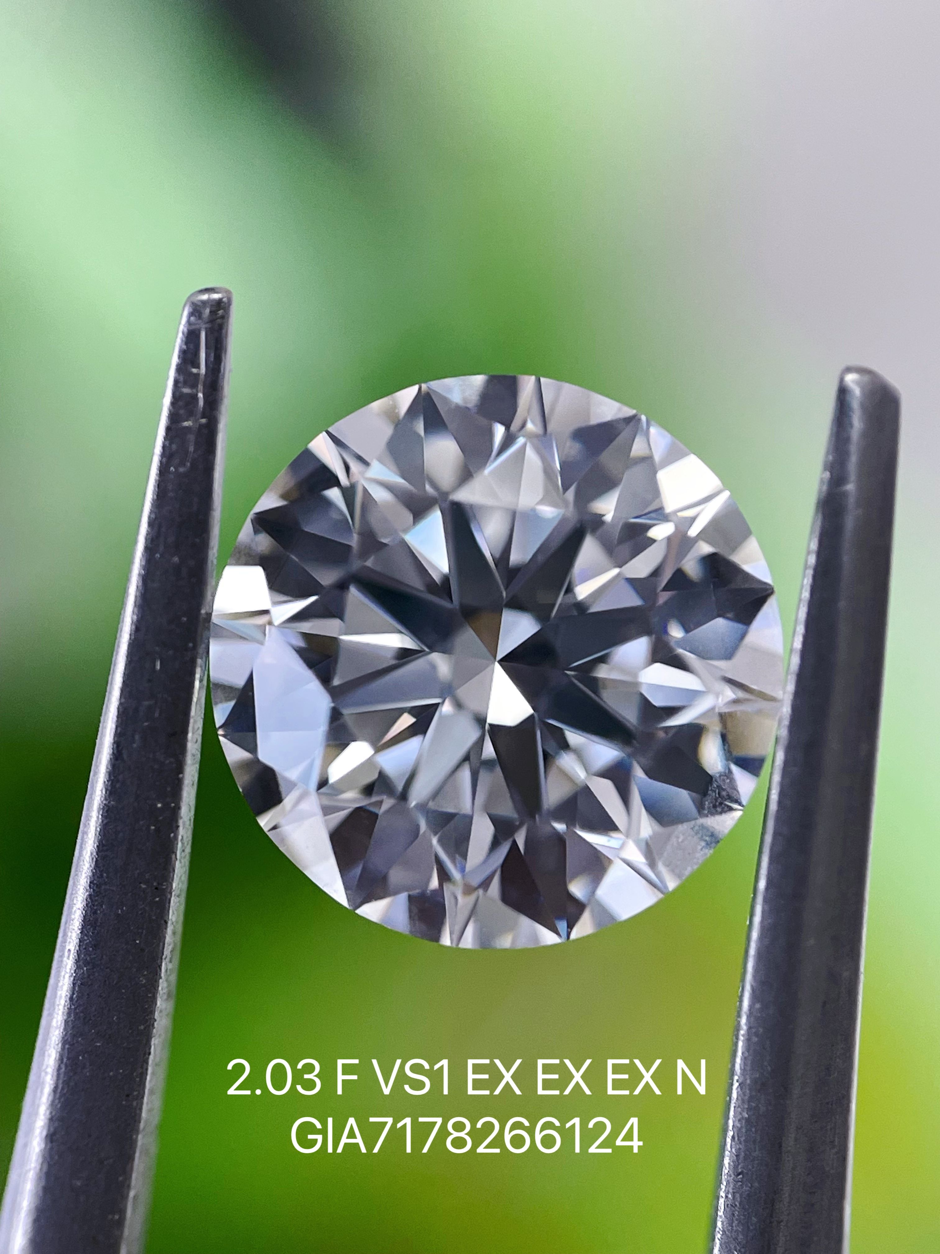 2.03 ct Round diamond