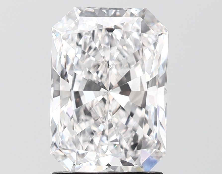 2.61 ct. radiant Lab Grown Diamond front image