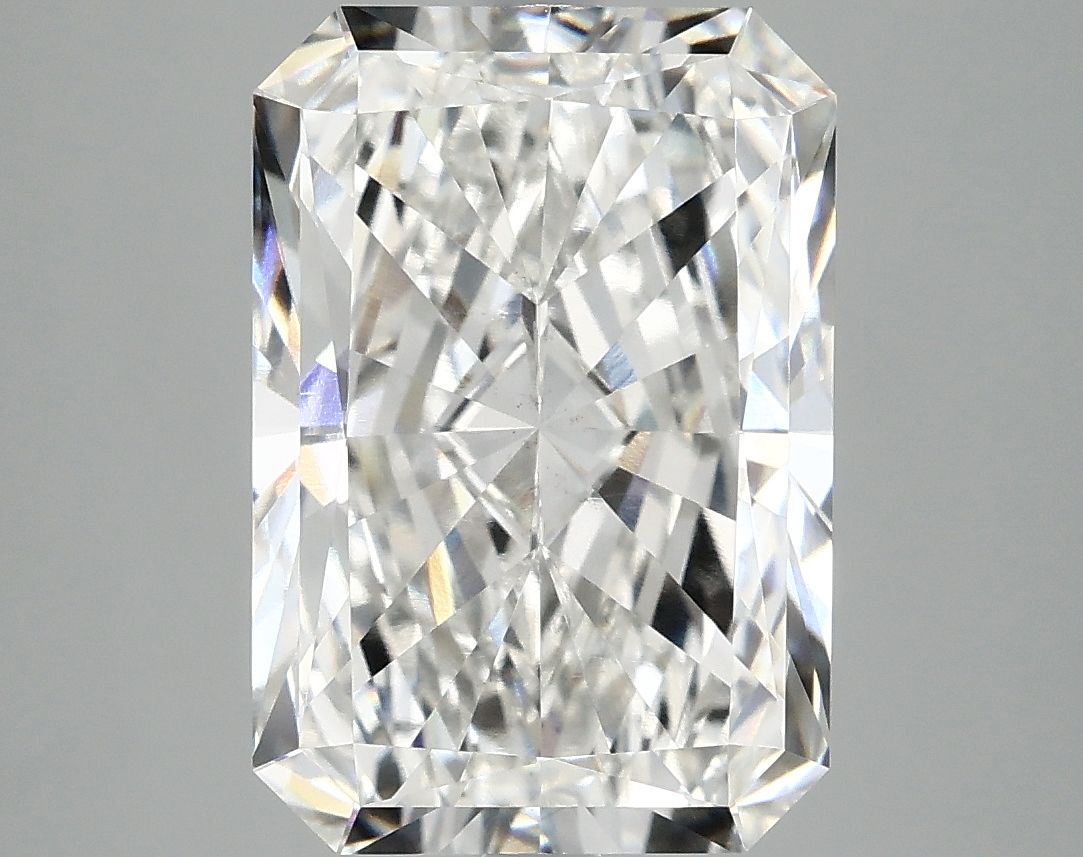 4.87 ct. radiant Lab Grown Diamond front image