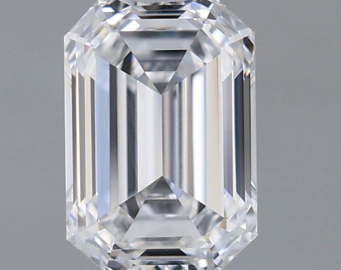 1.05 ct. emerald Lab Grown Diamond front image
