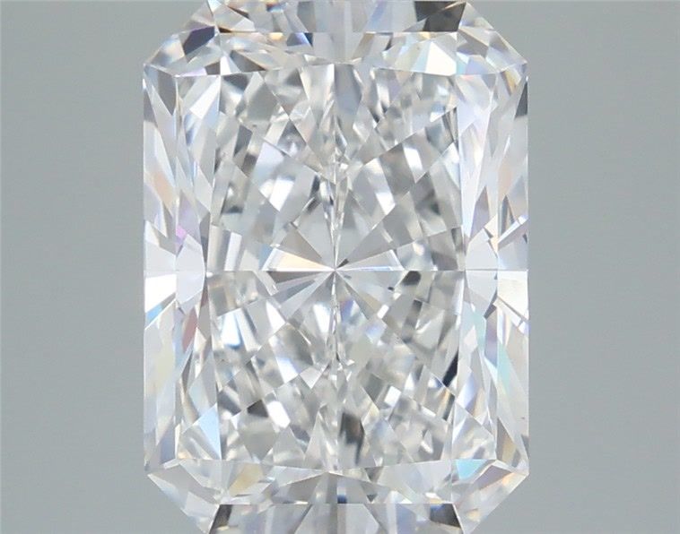 5.53 ct. radiant Lab Grown Diamond front image