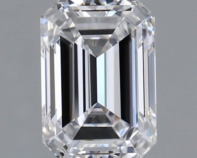 0.99 ct. emerald Lab Grown Diamond front image