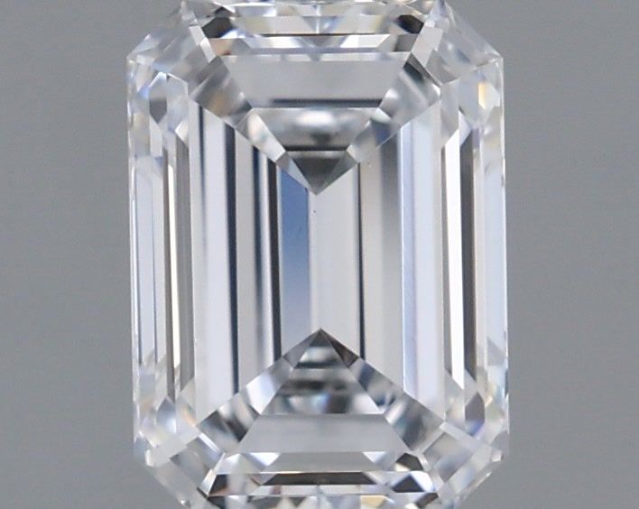 0.99 ct. emerald Lab Grown Diamond front image
