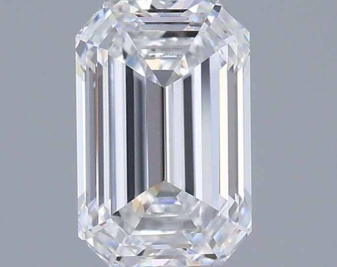 1.35 ct. emerald Lab Grown Diamond front image