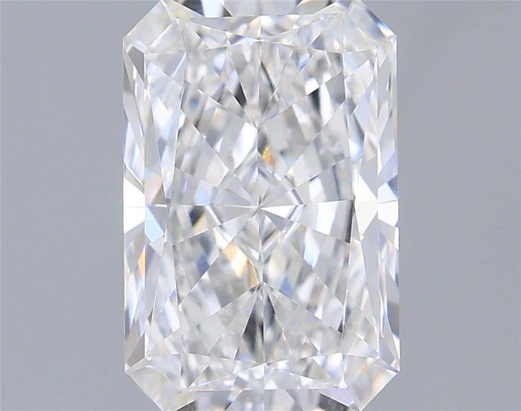 1.09 ct lab-grown Radiant Diamond