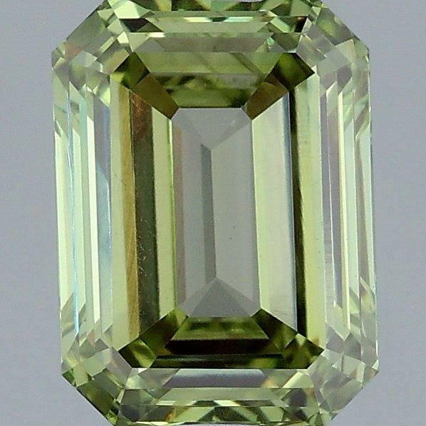 1.52 ct. emerald Lab Grown Diamond front image