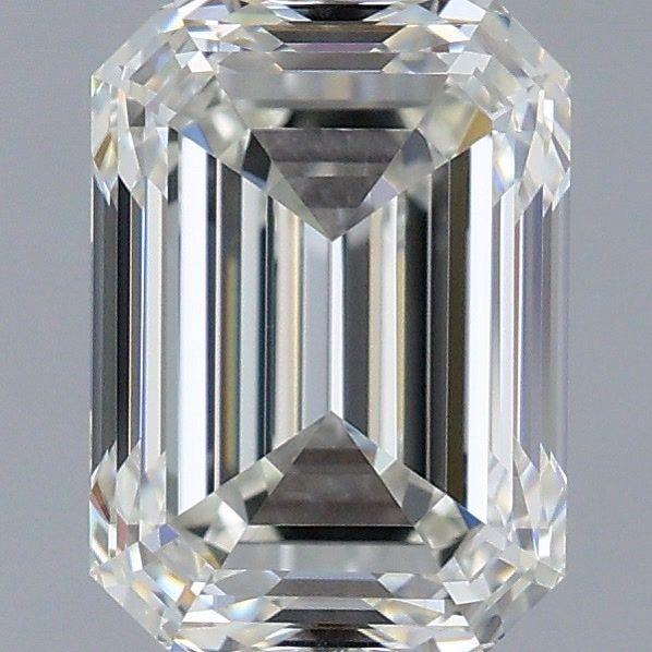 2.01 ct Emerald diamond