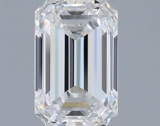 1.37 ct. emerald Lab Grown Diamond front image