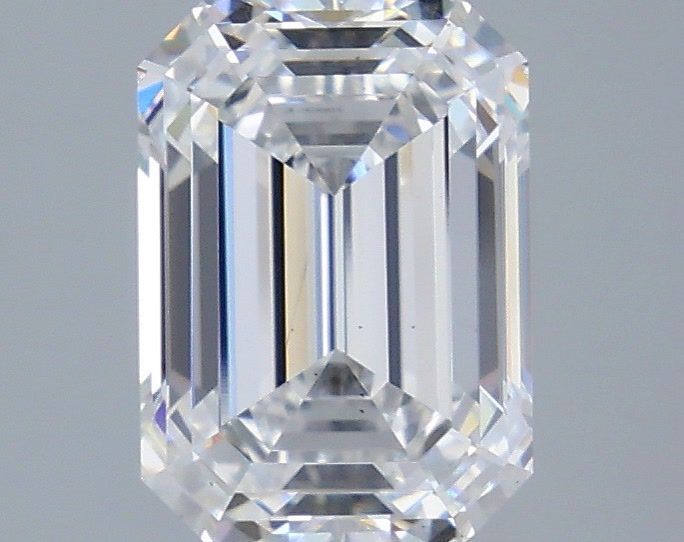 3.03 carat e VS2 EX Cut IGI emerald diamond