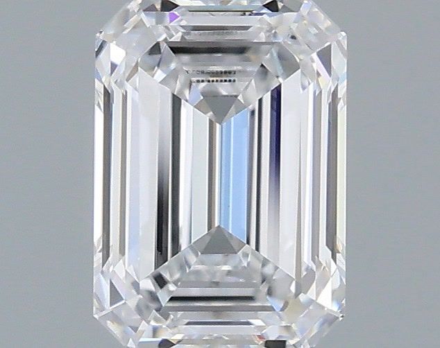 1.07 ct. emerald Lab Grown Diamond front image